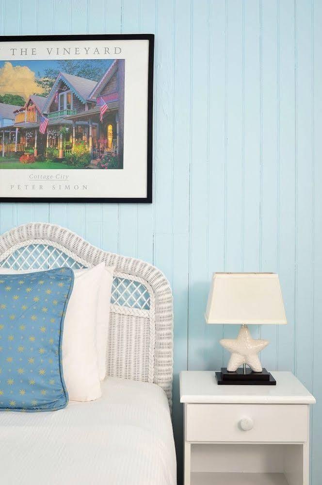 Pequot Hotel Oak Bluffs Buitenkant foto