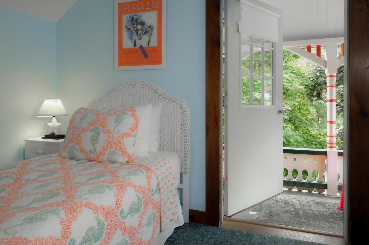 Pequot Hotel Oak Bluffs Buitenkant foto