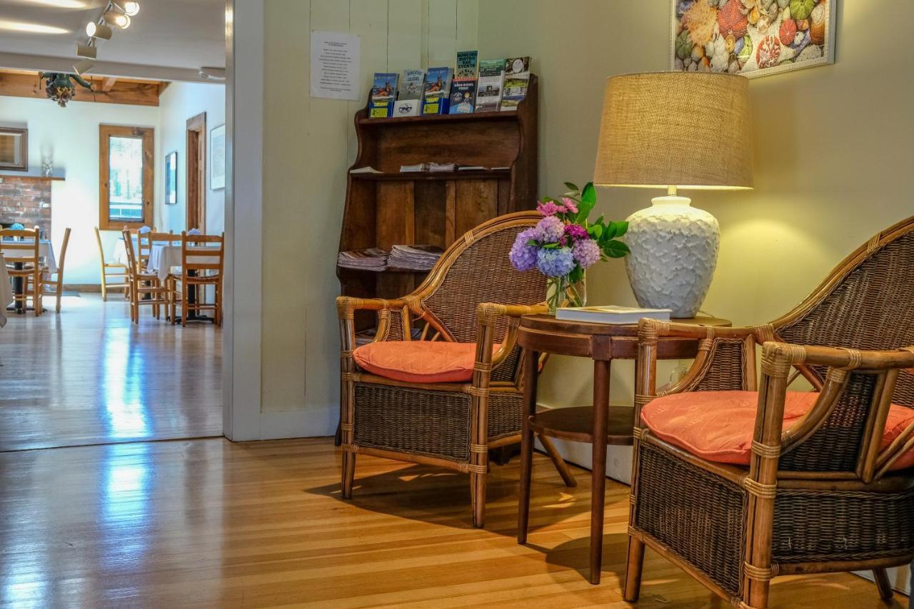 Pequot Hotel Oak Bluffs Buitenkant foto