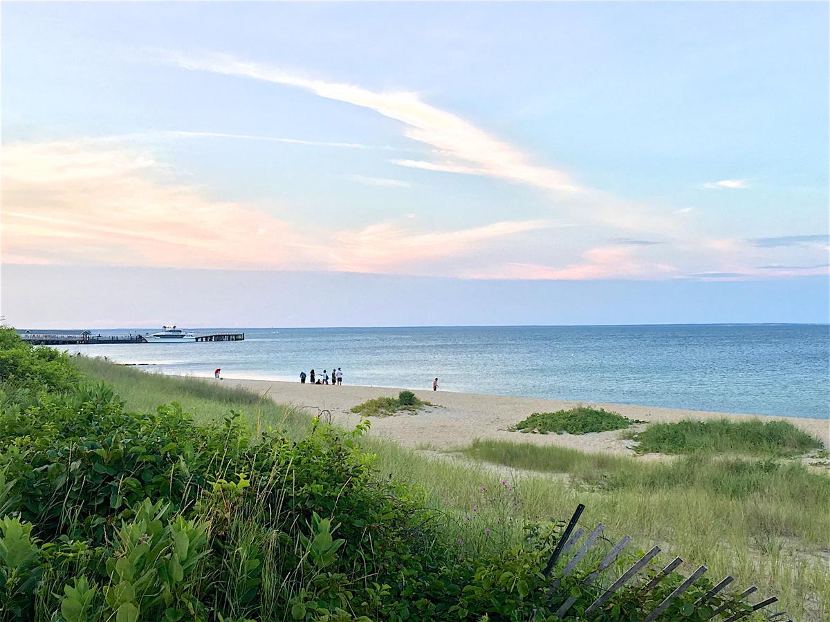 Pequot Hotel Oak Bluffs Buitenkant foto
